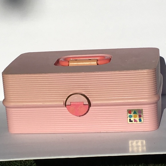 caboodles Handbags - Vintage Caboodles pink jewelry makeup case 2420